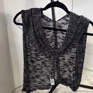 Capelet, Shawl, Wrap, Silver and Black